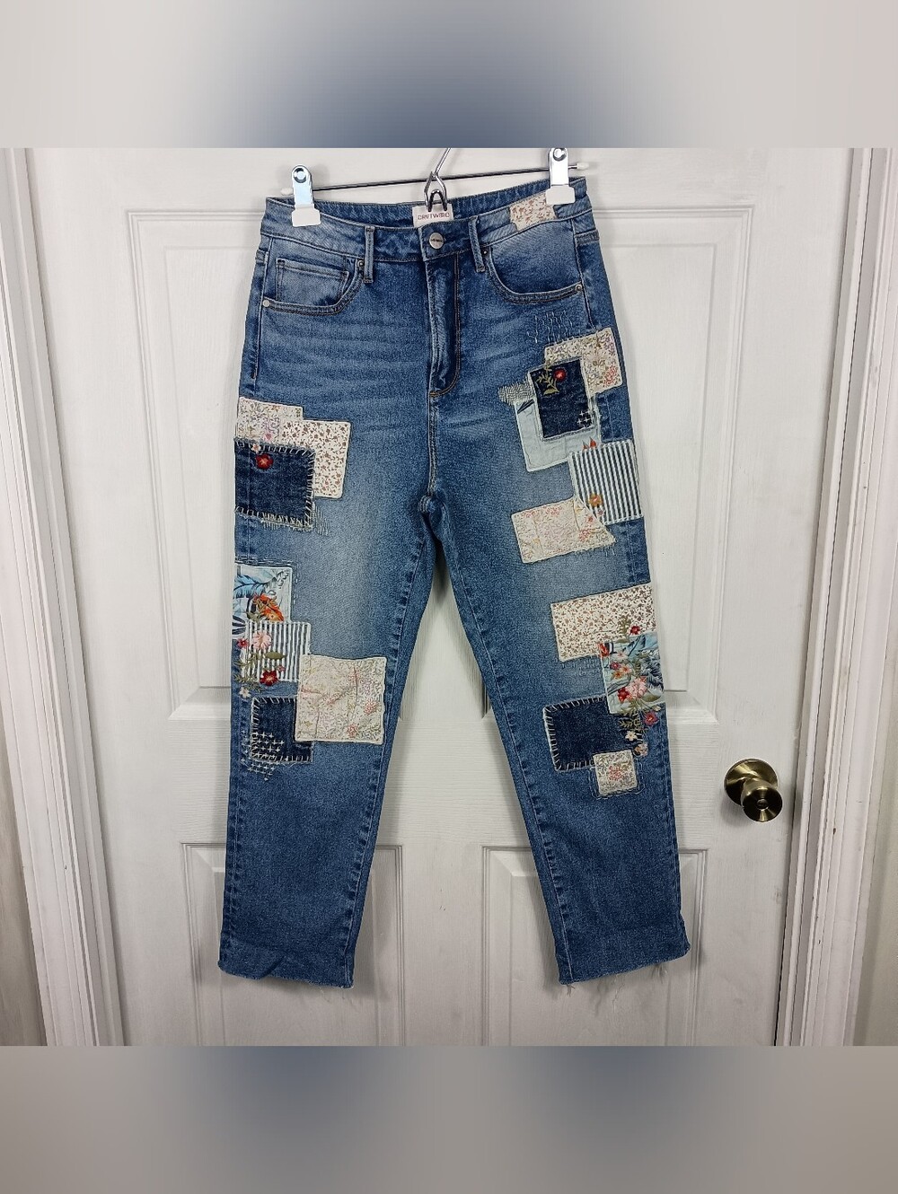 Driftwood Patchwork Jeans Womens 26 Blue Royce Crop Raw Hem Cuff Straight Floral - Picture 11 of 11